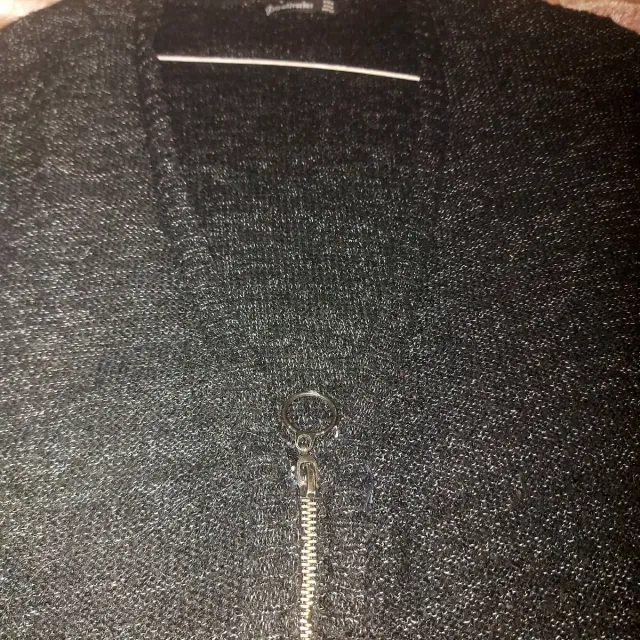 Chaqueta de lana negra con cremallera