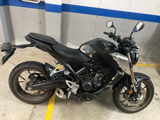 Honda CB 125R Negra
