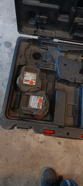 Caja Wurth Atornillador + 2 Baterías