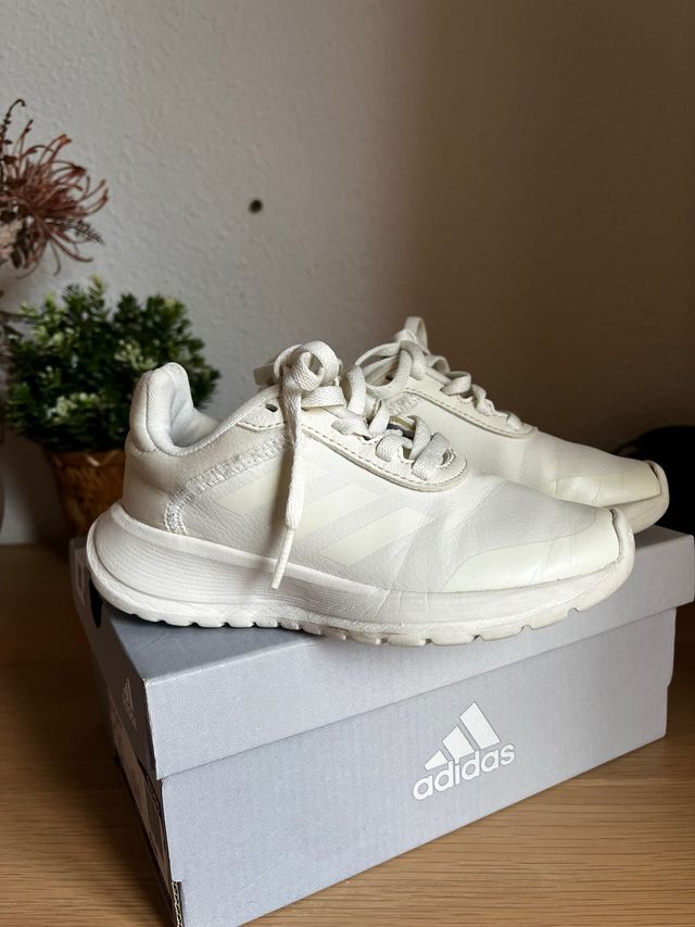 Adidas blancas talla 28