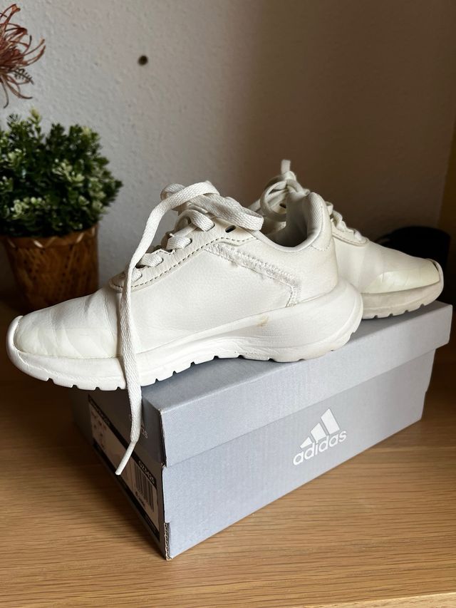 Adidas blancas talla 28