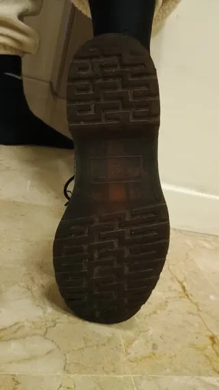 Scarpe stringate donna modello uomo