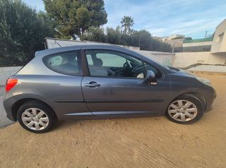 Peugeot 207 2007