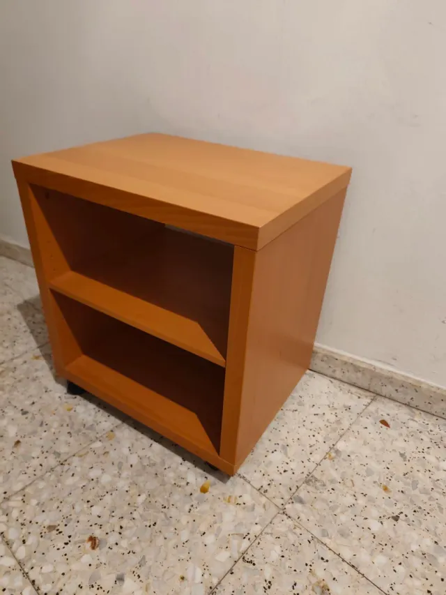 Mesita auxiliar Kallax con ruedas