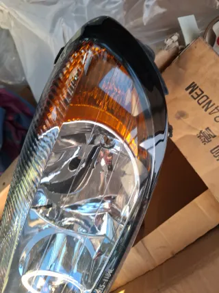 NISSAN PRIMERA P11 Faro Izquierdo