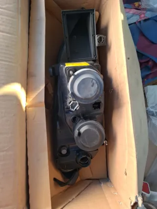 NISSAN PRIMERA P11 Faro Izquierdo