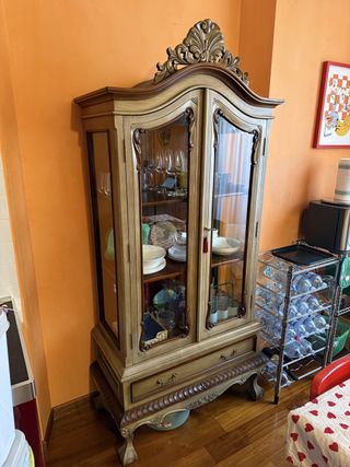 Vetrina Vintage Elegante Stile Barocchetto