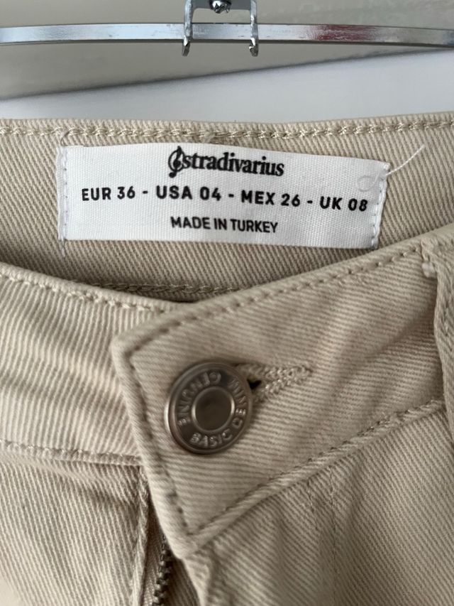 Pantalón beige