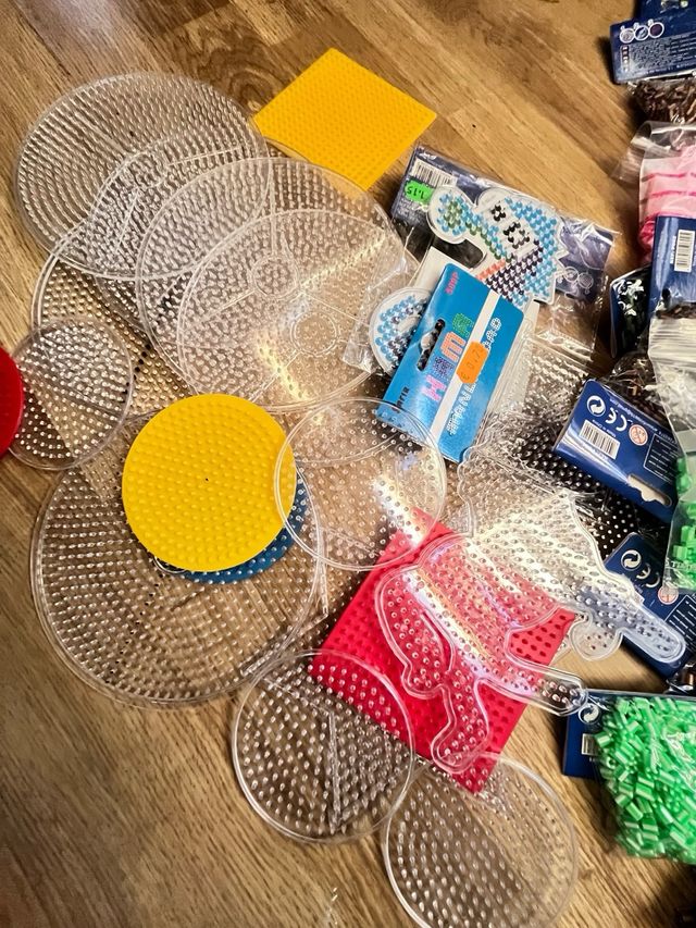 Lote hama beads con moldes