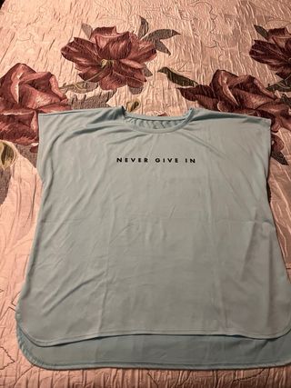 Camiseta deportiva Never Give In