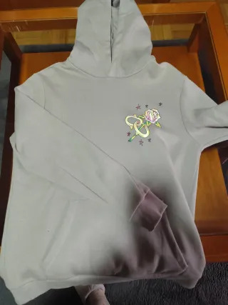 Sudadera Bershka Beige y Rosa