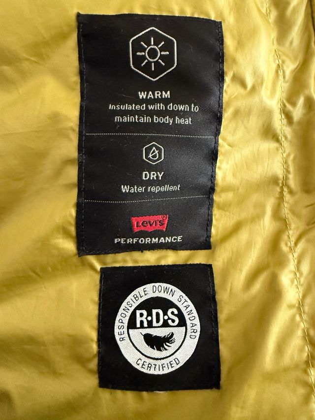 Chaqueta Levi's plumas