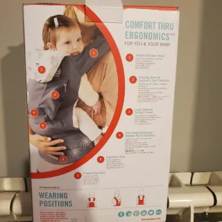 Mochila Ergobaby Porteo Gris Estrellas