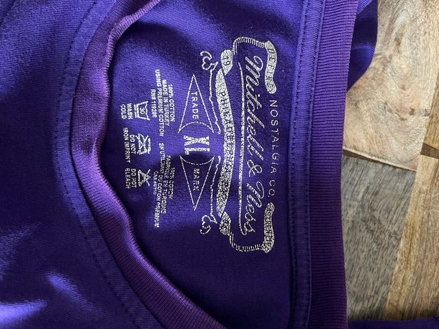 Camiseta Mitchell & Ness Lakers Morada