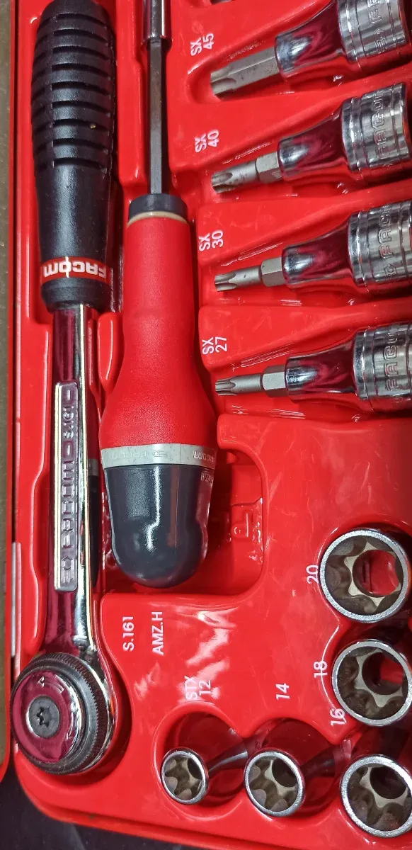 Facom Juego Carraca y Vasos Torx RSX.427