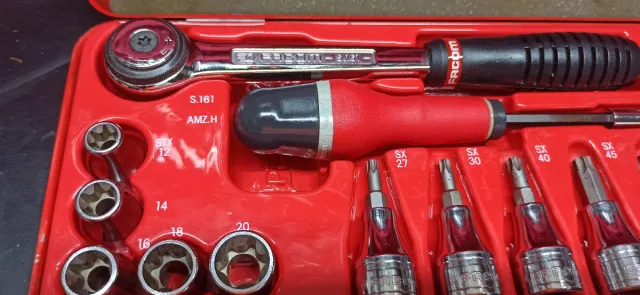 Facom Juego Carraca y Vasos Torx RSX.427