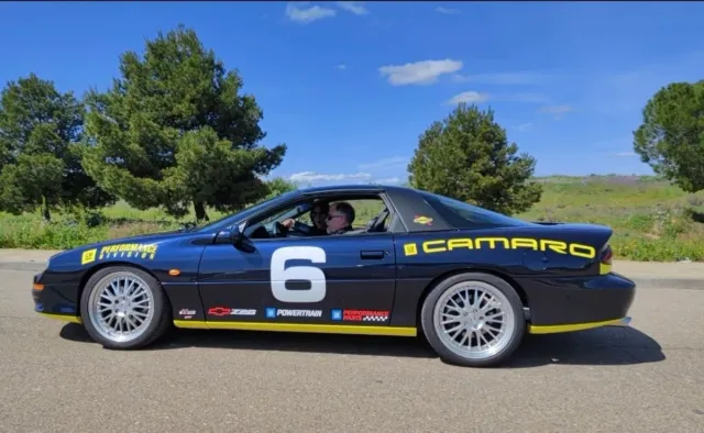 Chevrolet Camaro 2000 z28 manual