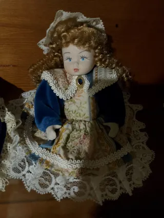 9 Bambole in ceramica