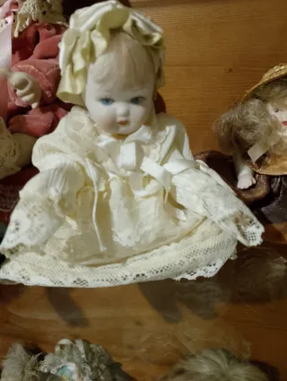 9 Bambole in ceramica