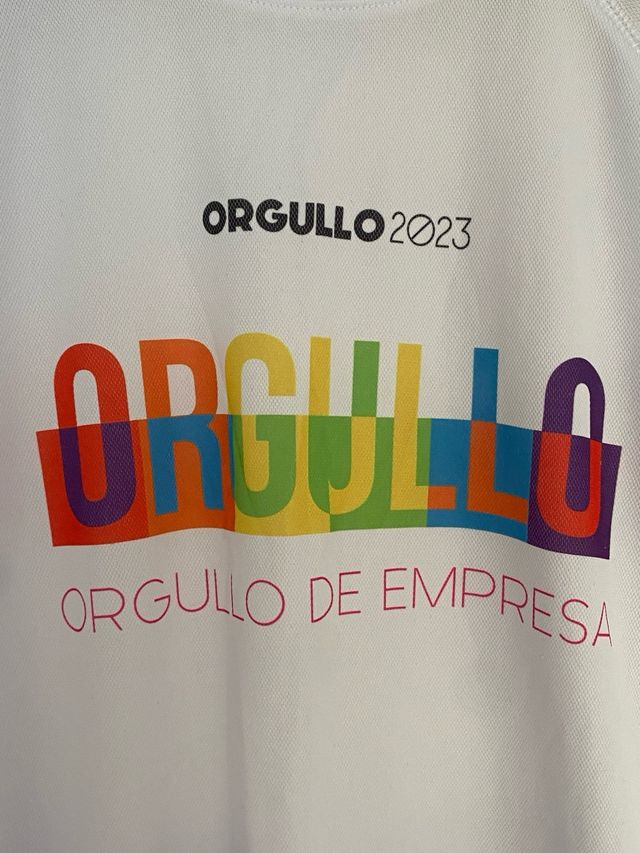 Camiseta Orgullo 2023 Makito