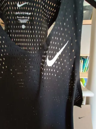 Camiseta Running Hombre Nike Negra