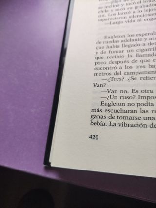 Libros: La materia oscura y Neandertal