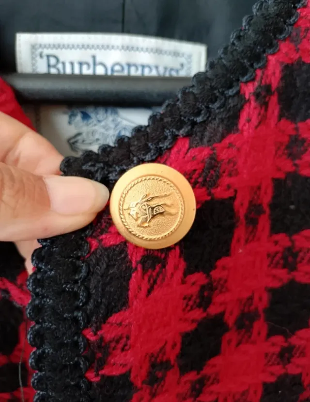 Chaqueta Burberrys Mujer Roja y Negra