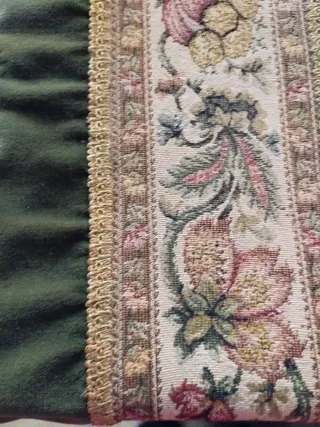 Caminos de mesa antiguos con flecos