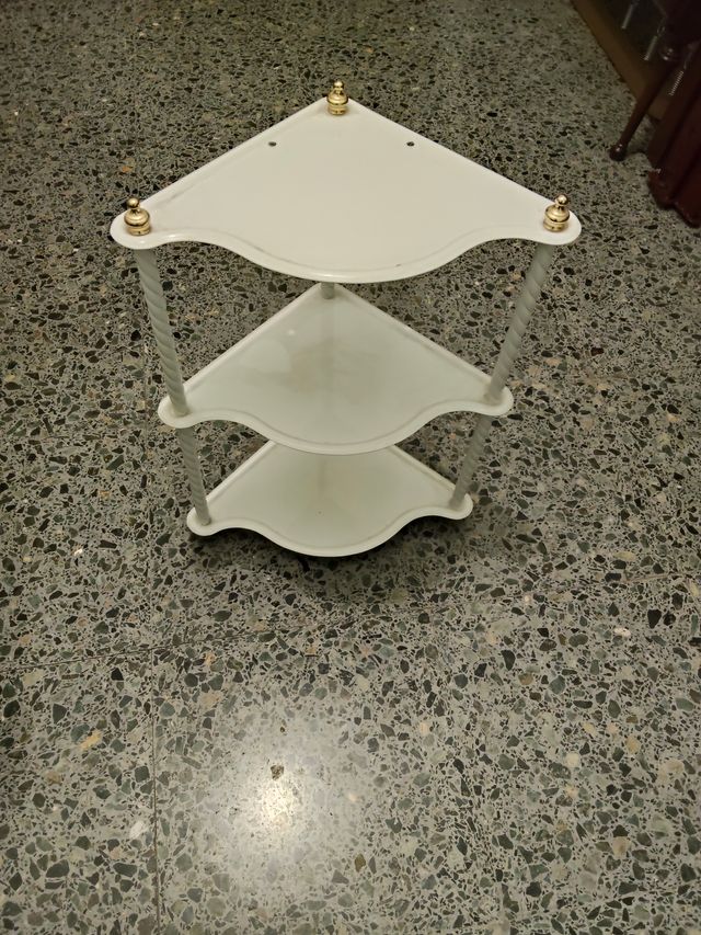 Esquinera metálica baño dorada y blanca