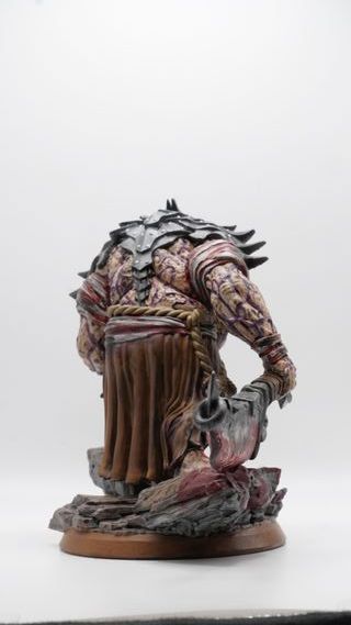 Figura Resina Némesis El Enfurecido