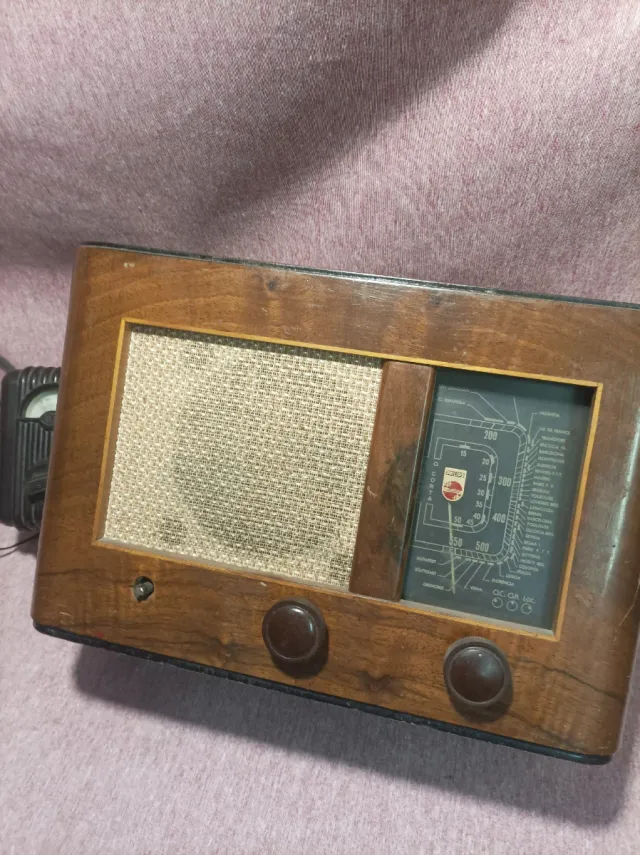 Radio Antigua Phillips