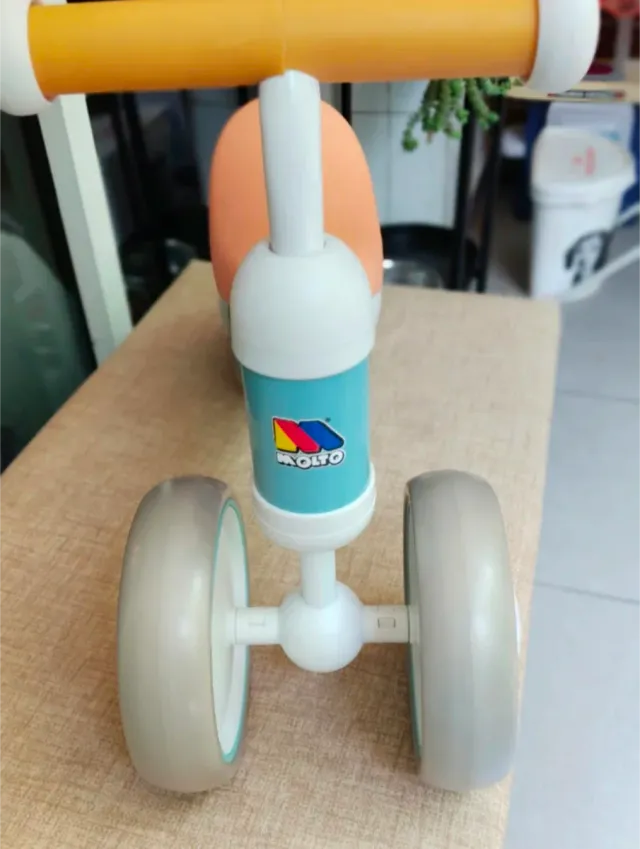 Triciclo infantil Molto