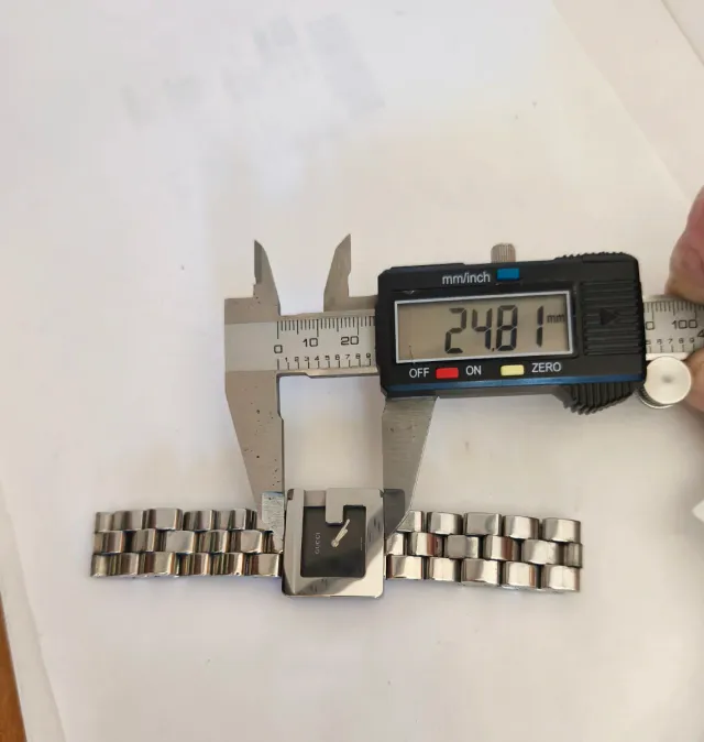 Orologio Gucci Donna Quadrato Nero Argento