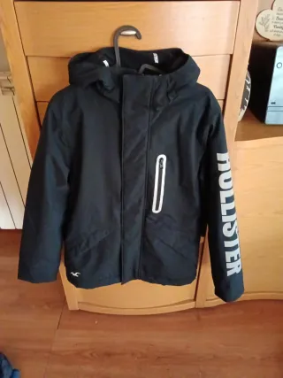 Abrigo Hollister Niño Talla XS Nuevo 12-14 años