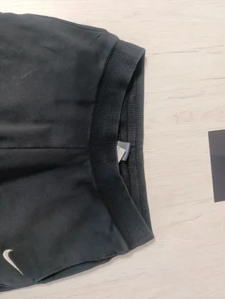 Pantalón chándal Nike negro
