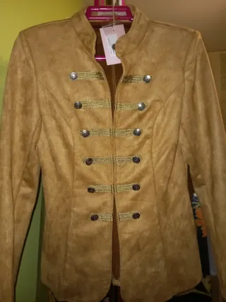 Chaqueta Torera Camel 95 % poliestireno 5 % Elasta