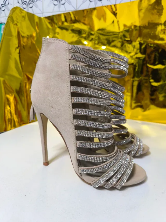 Sandalias Beige/Oro Talla 37