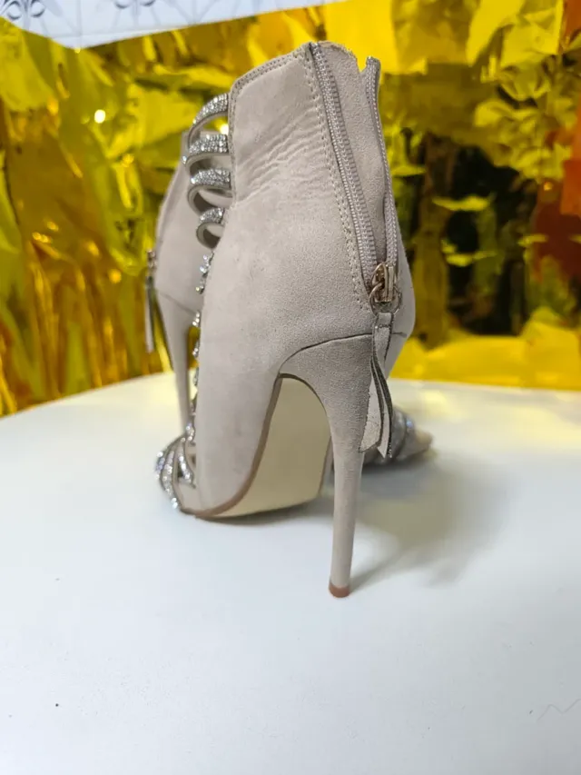 Sandalias Beige/Oro Talla 37