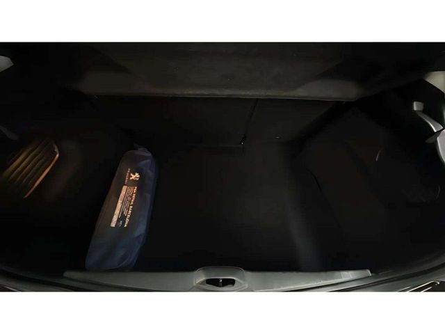Peugeot 208 MANUAL