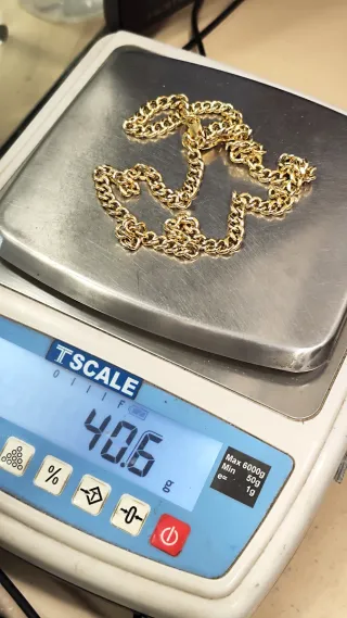 Cadena de oro 18 quilates 65 cm de largo