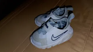 Nikes de bebé talla 19