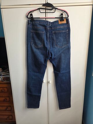 Jeans donna vita alta con bottoni