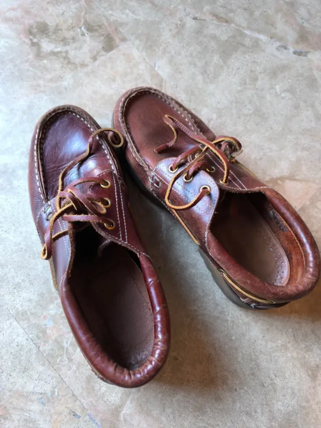 Zapatos náuticos de piel marrón talla 40