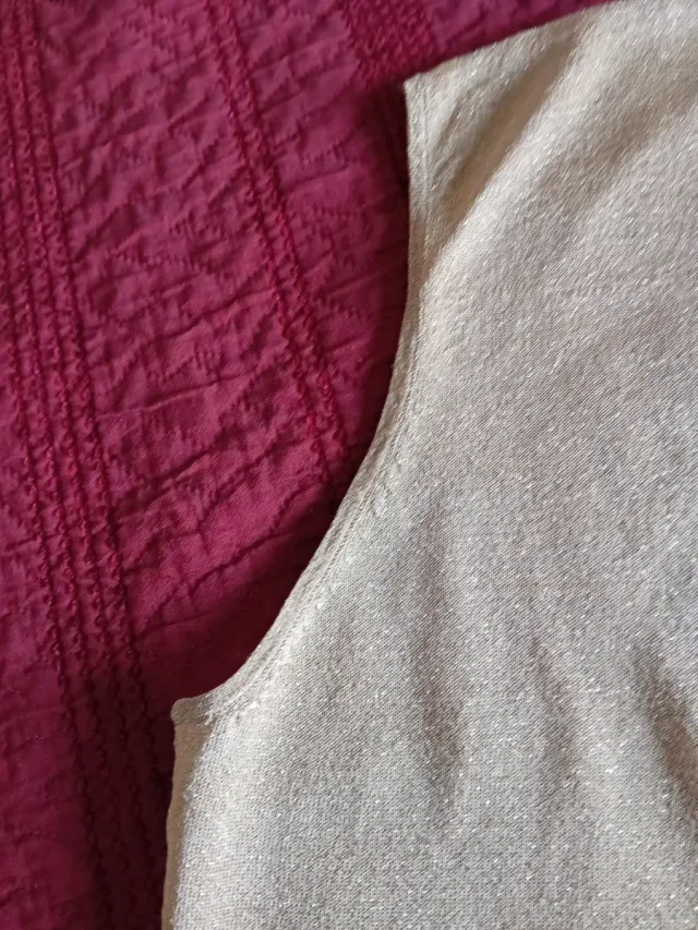 Top fiesta dorado brillante sin mangas