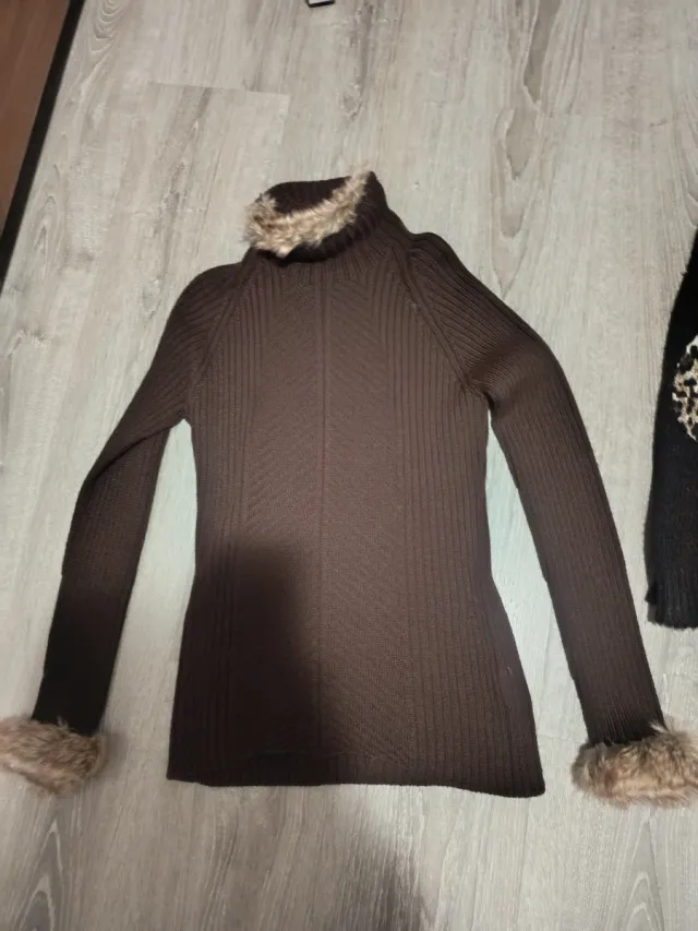 Dos jerséis de mujer marrones customizado S/M