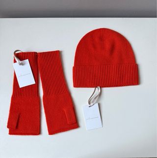Set berretto e guanti in cashmere arancione