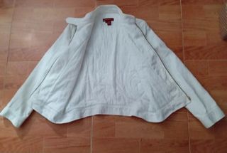 Cazadora mujer de pana con bordados florales ÚNICA