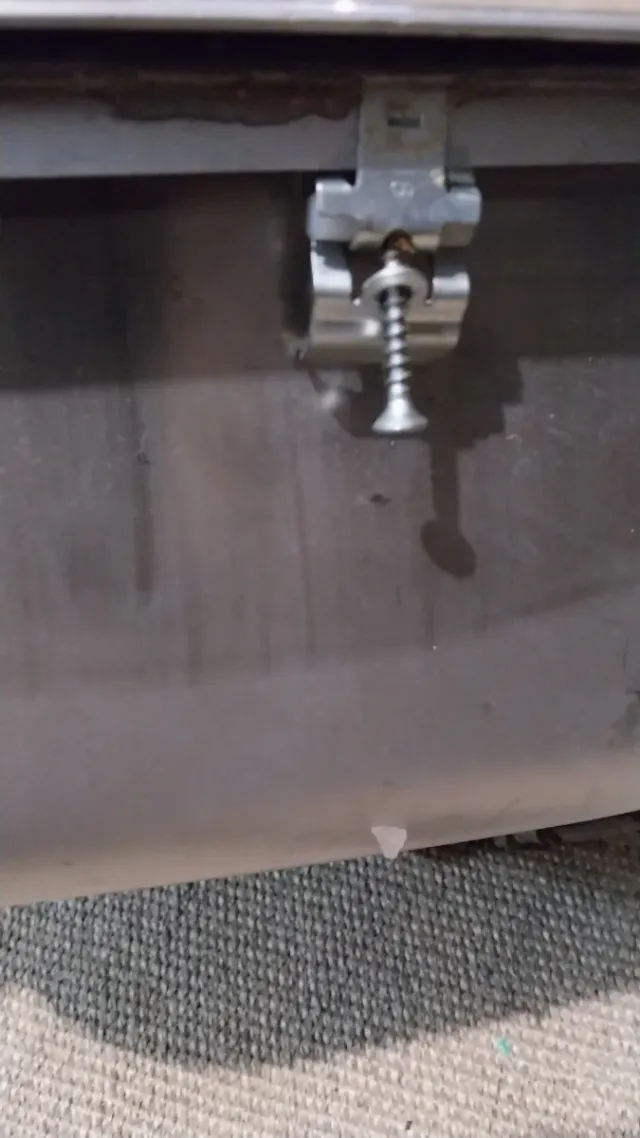 Fregadero Teka de acero inoxidable con grifo