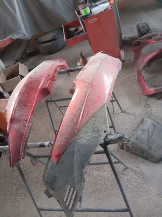 Carenado Daelim S2 125