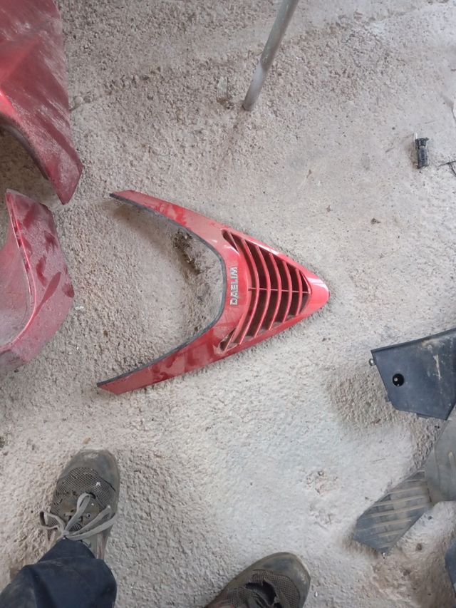 Carenado Daelim S2 125